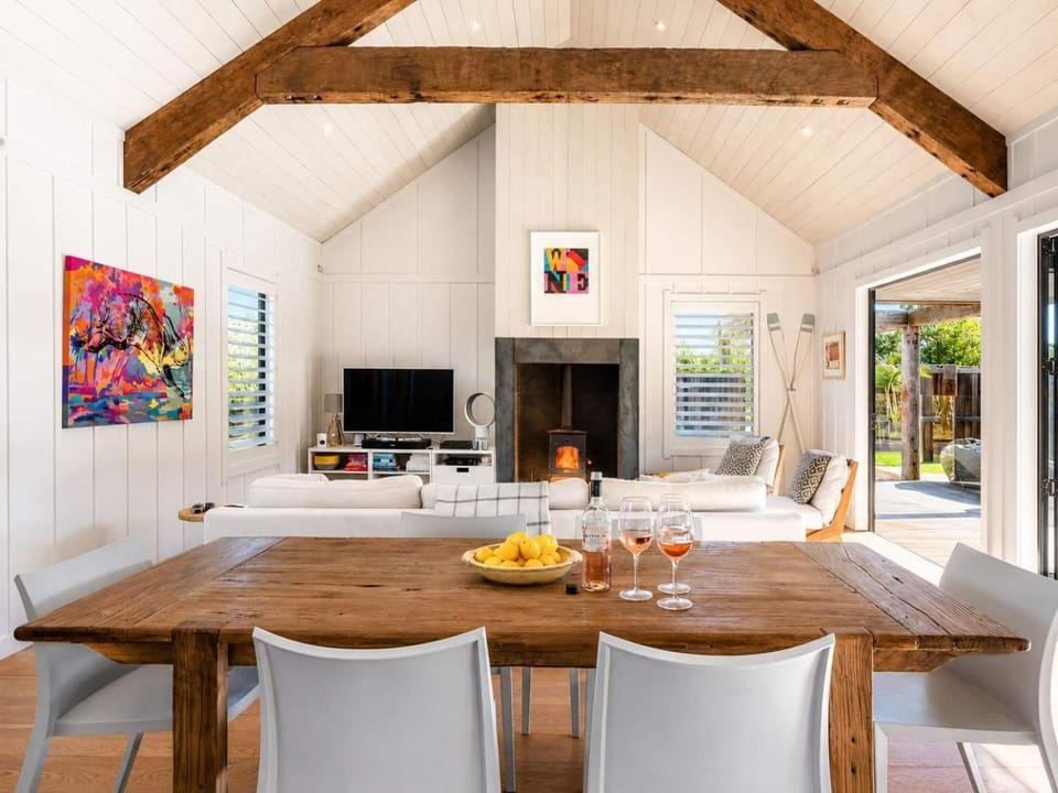 Blackpool Boathouse - Stay Waiheke House in Auckland Region