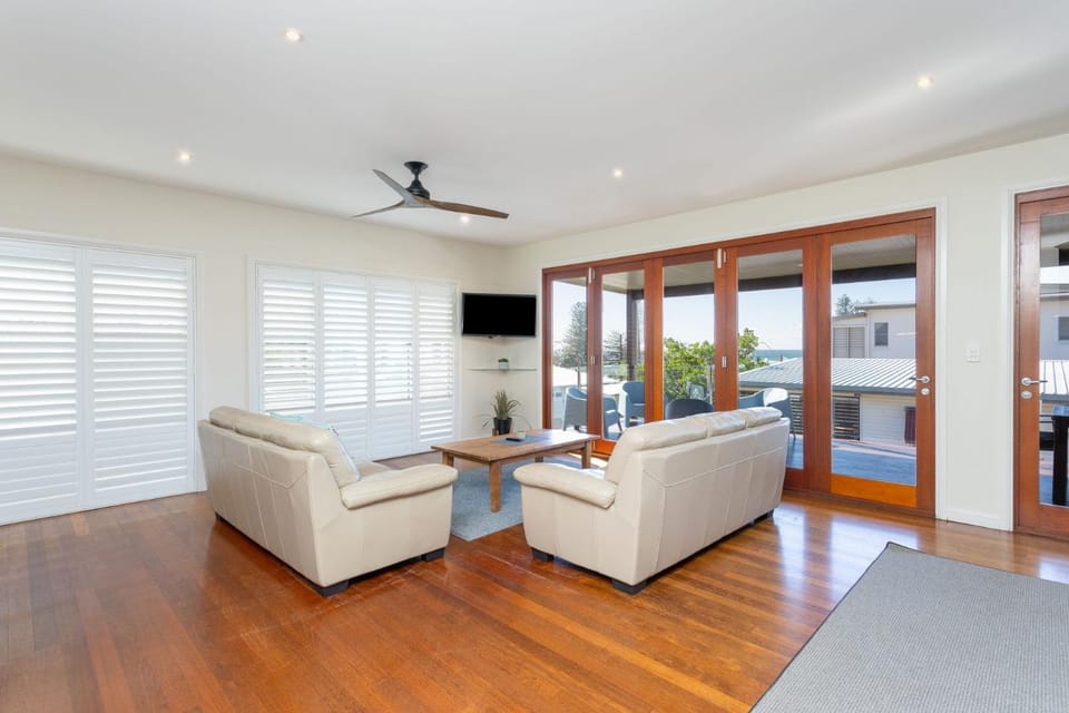 Seagrass Unit 1 Apartment in Yamba