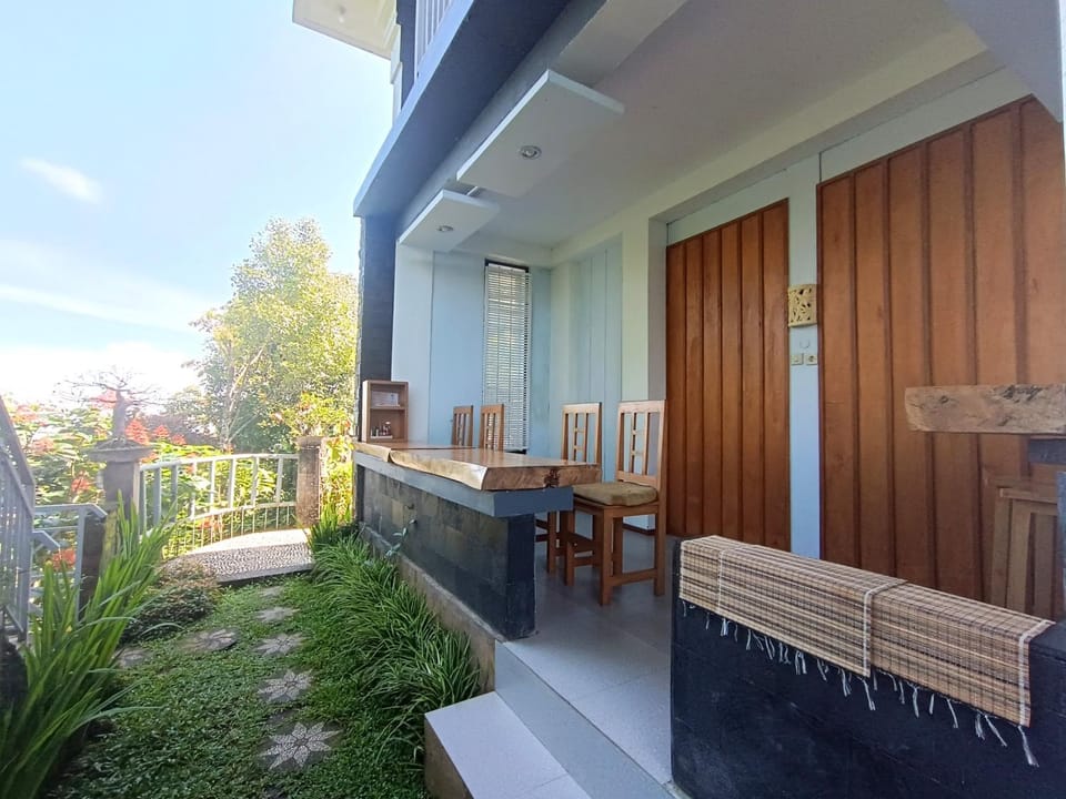Property building, Day, Garden, View (from property/room), Dining area, Garden view