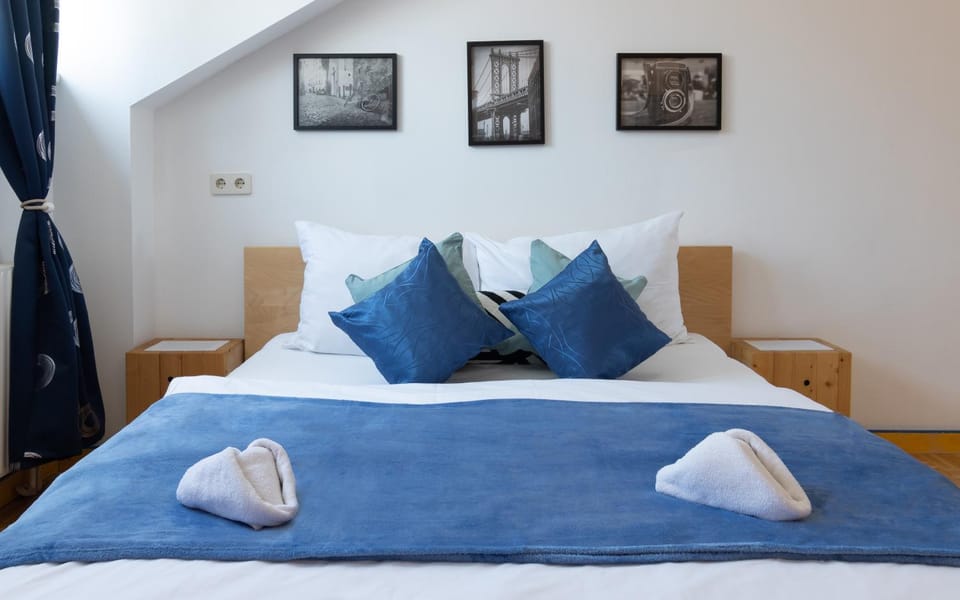 Bed, Bedroom