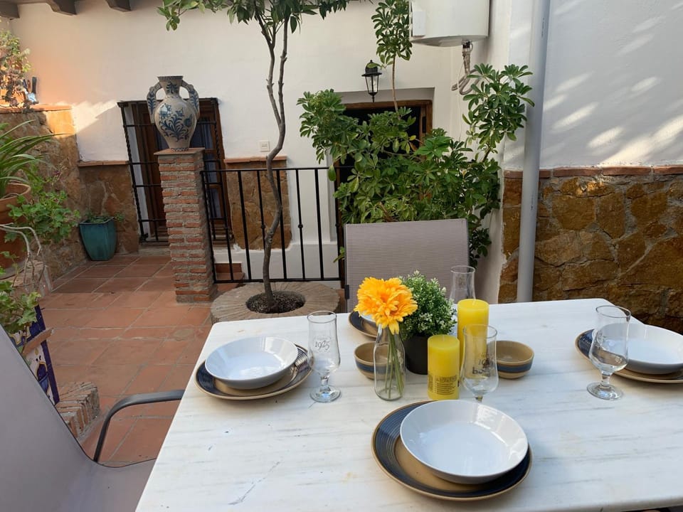 Patio, Balcony/Terrace