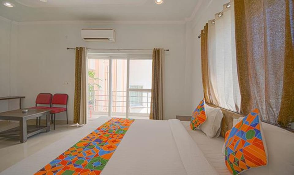 Bed, Bedroom, air conditioner