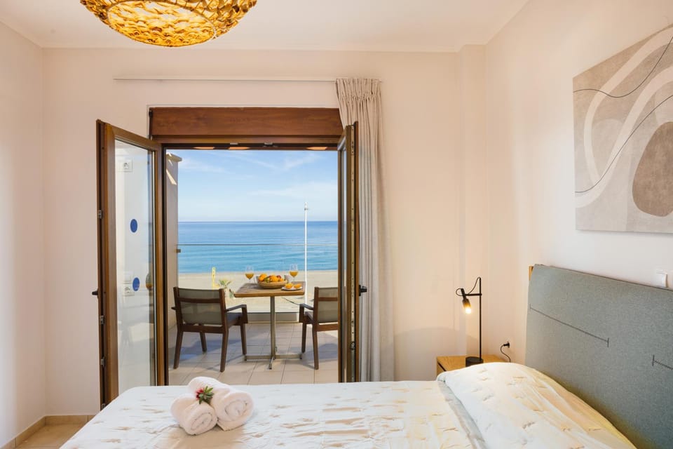 Bed, View (from property/room), Bedroom, Sea view