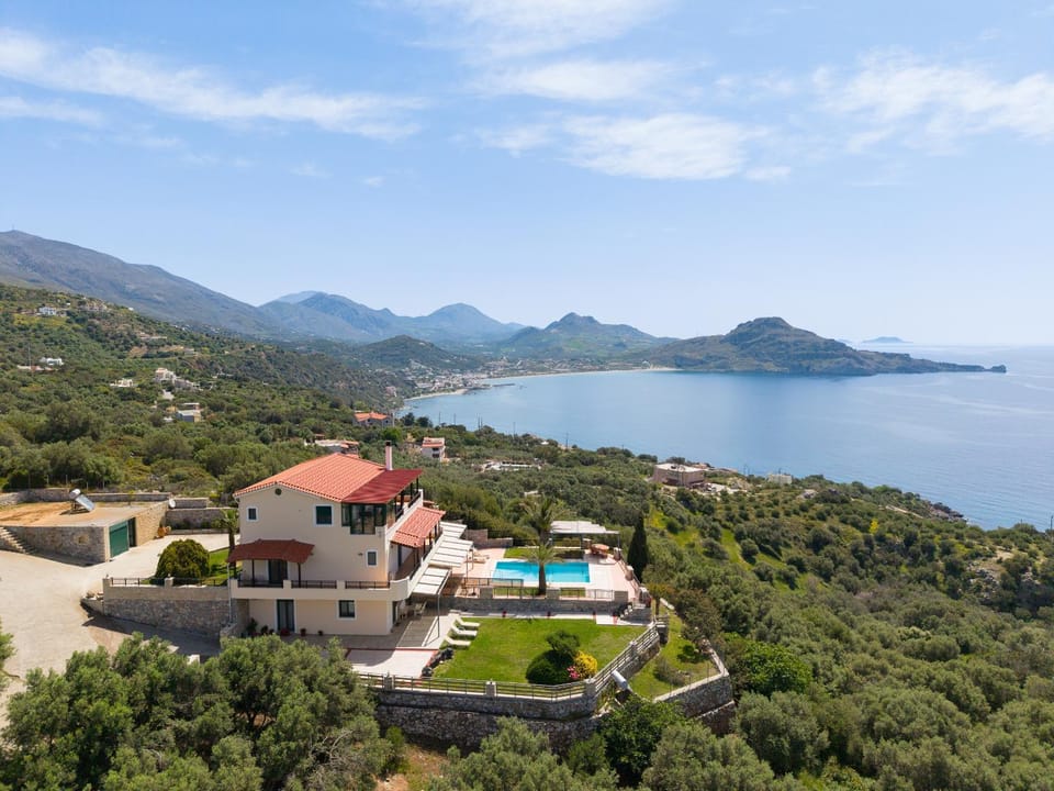 Property building, Natural landscape, Bird's eye view, Mountain view, Sea view