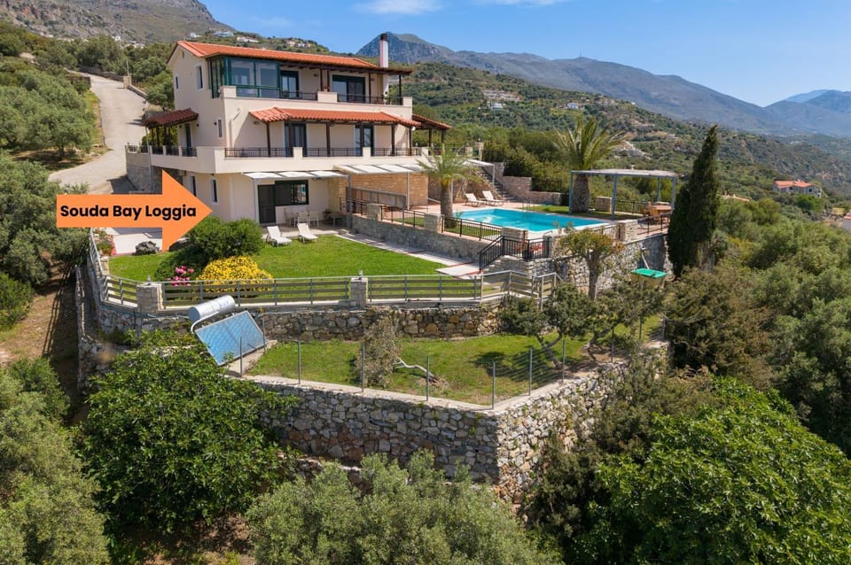 Property building, Garden, Garden view, Pool view, Swimming pool