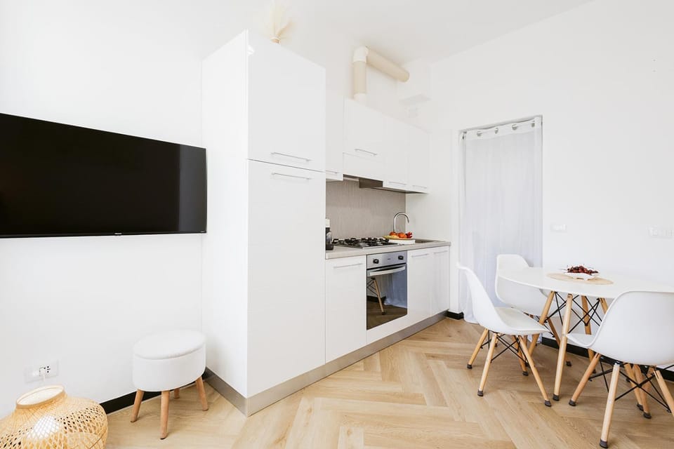 Kitchen or kitchenette, Living room, Dining area