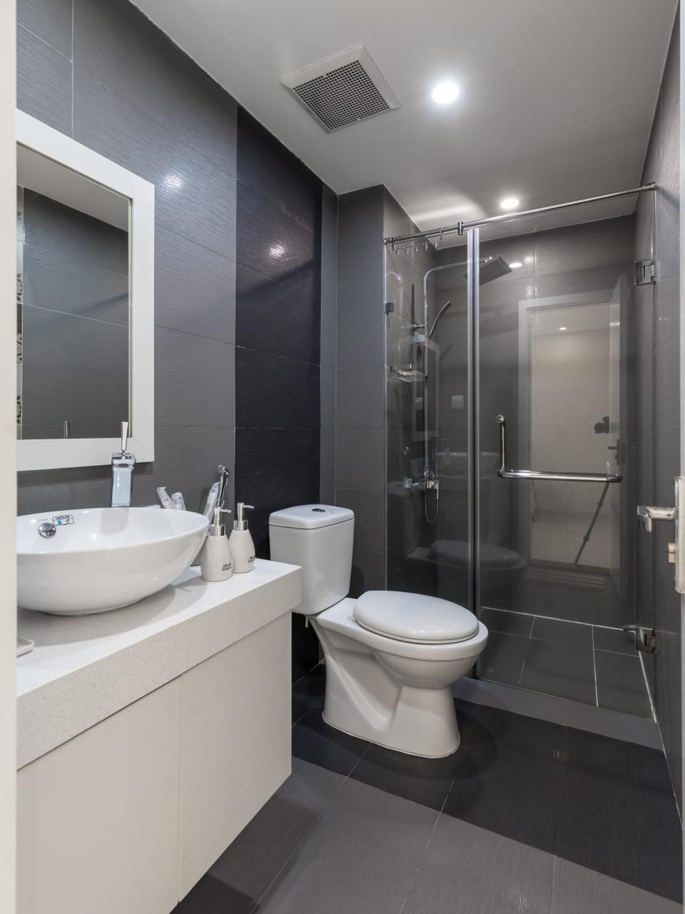 Shower, Toilet, Bathroom
