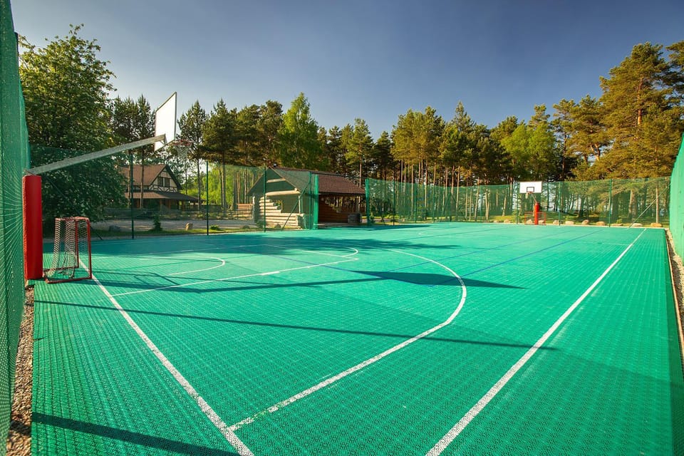 Activities, Tennis court