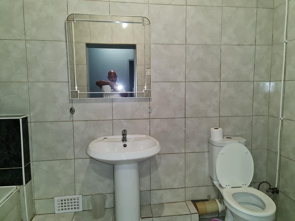 Hasate Guest House 10 Florence street Oakdale Belliville 7530 cape town south African Bed and Breakfast in Cape Town