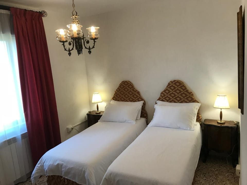 PIAN DEL LECCIONE Villa in Lazio