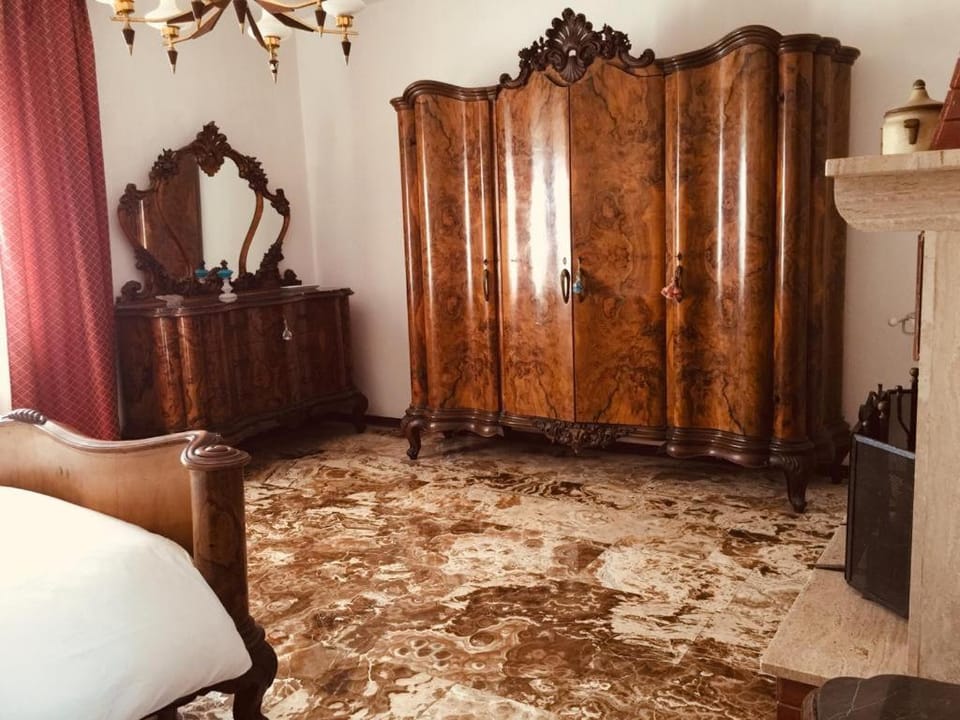 PIAN DEL LECCIONE Villa in Lazio