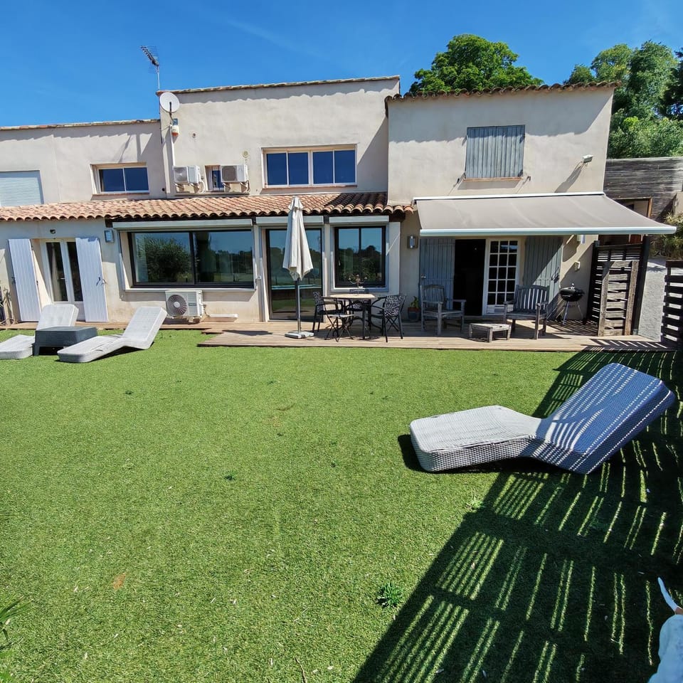 Garden, Balcony/Terrace