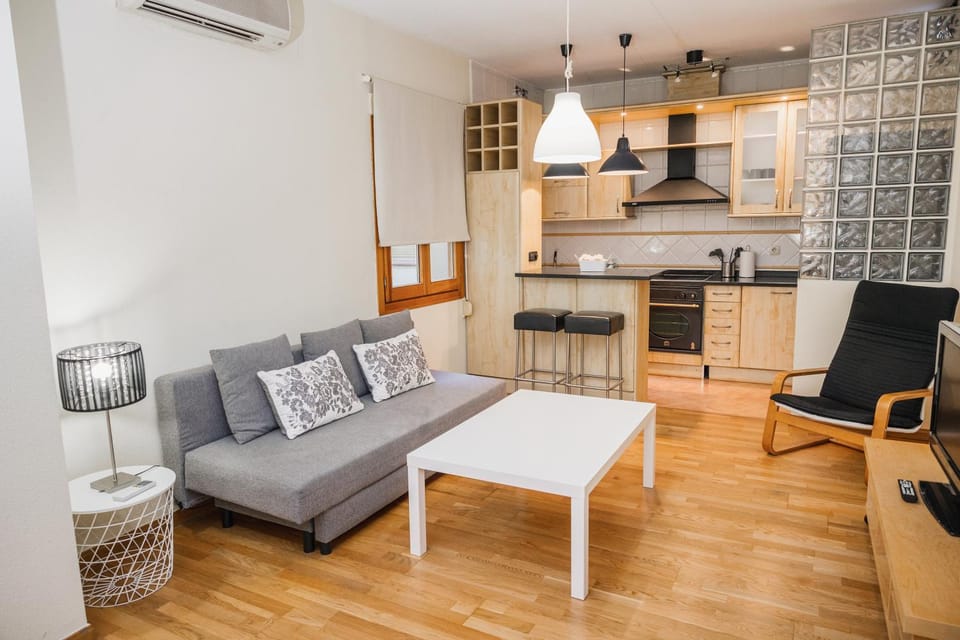 Kitchen or kitchenette, Living room