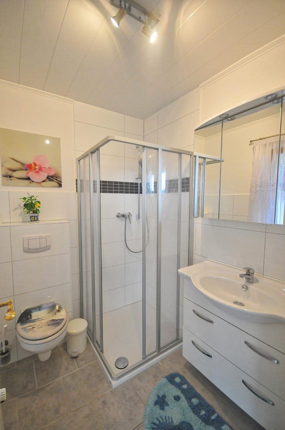 Shower, Bathroom, towels