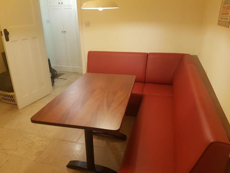 Leonard Lane Apartment in Bristol