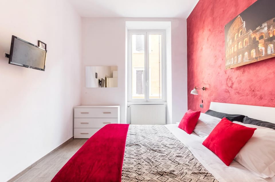 Bed, TV and multimedia, Photo of the whole room, Bedroom