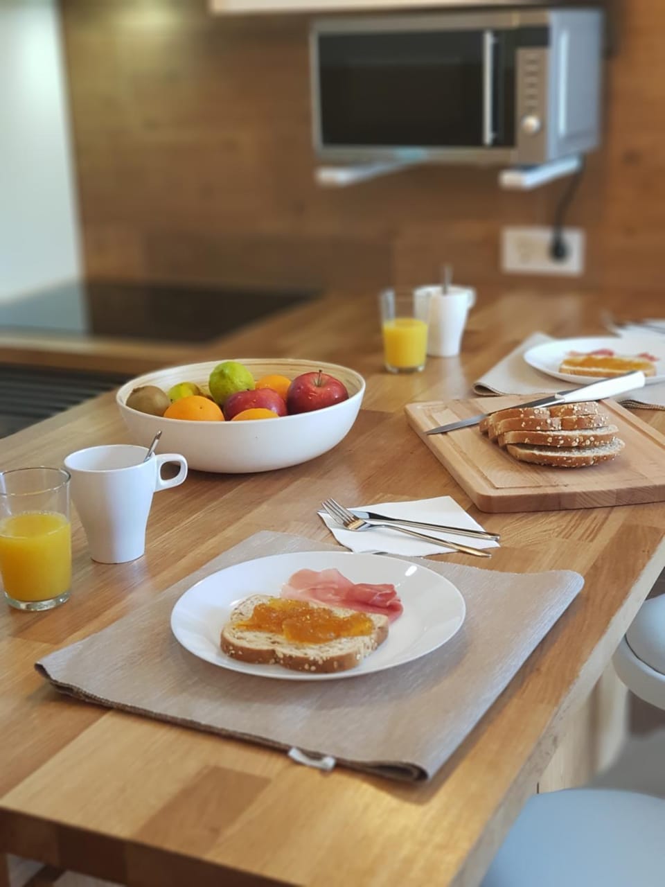 Dining area, Breakfast, Continental breakfast, Lunch