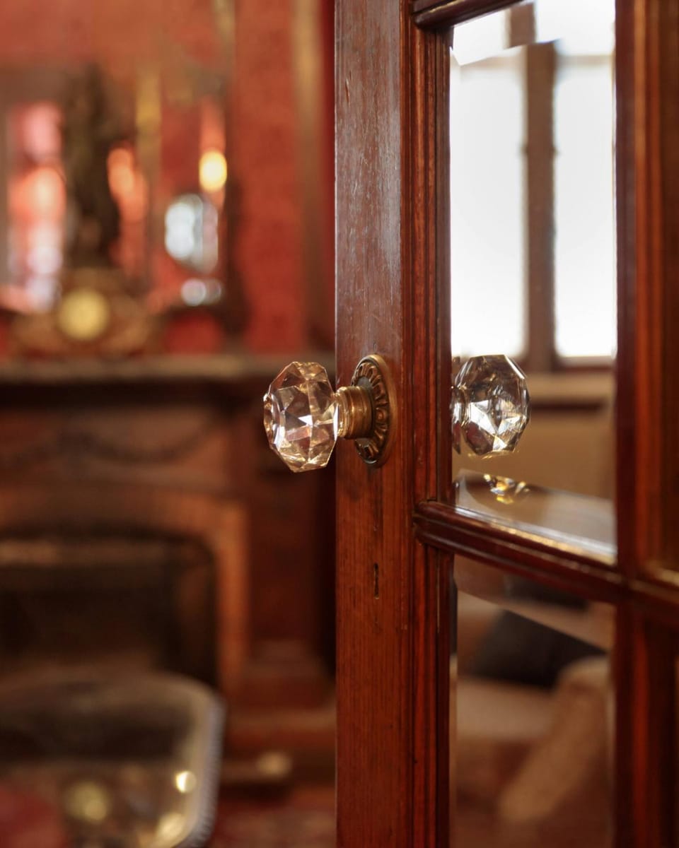 Communal lounge/ TV room, Living room