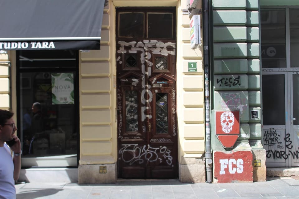 Facade/entrance