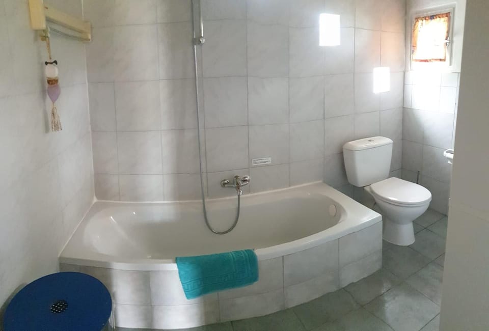 Toilet, Bathroom, Bath