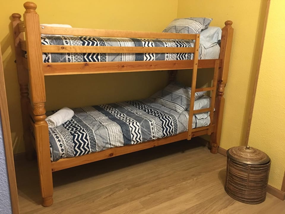 bunk bed