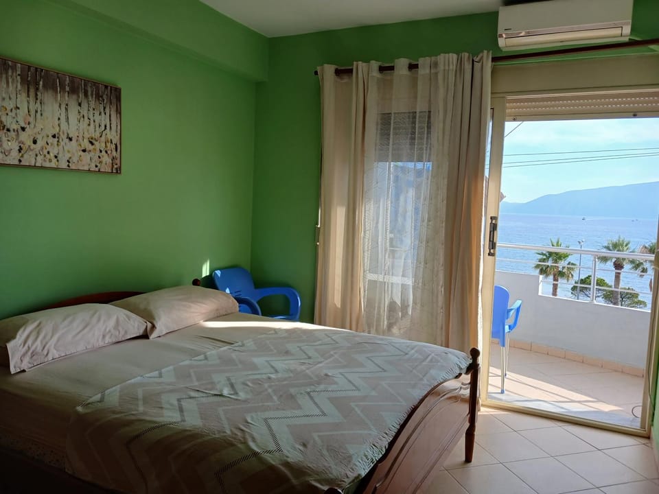 View (from property/room), Balcony/Terrace, Bedroom, Sea view, air conditioner
