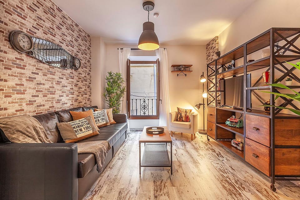 Communal lounge/ TV room, Living room