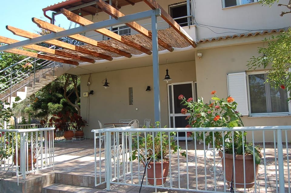 Comfortable Apartment Near The Sea House in Peloponnese, Western Greece and the Ionian