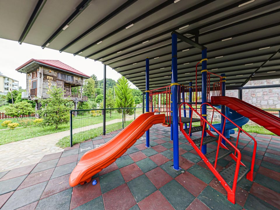 Day, Children play ground