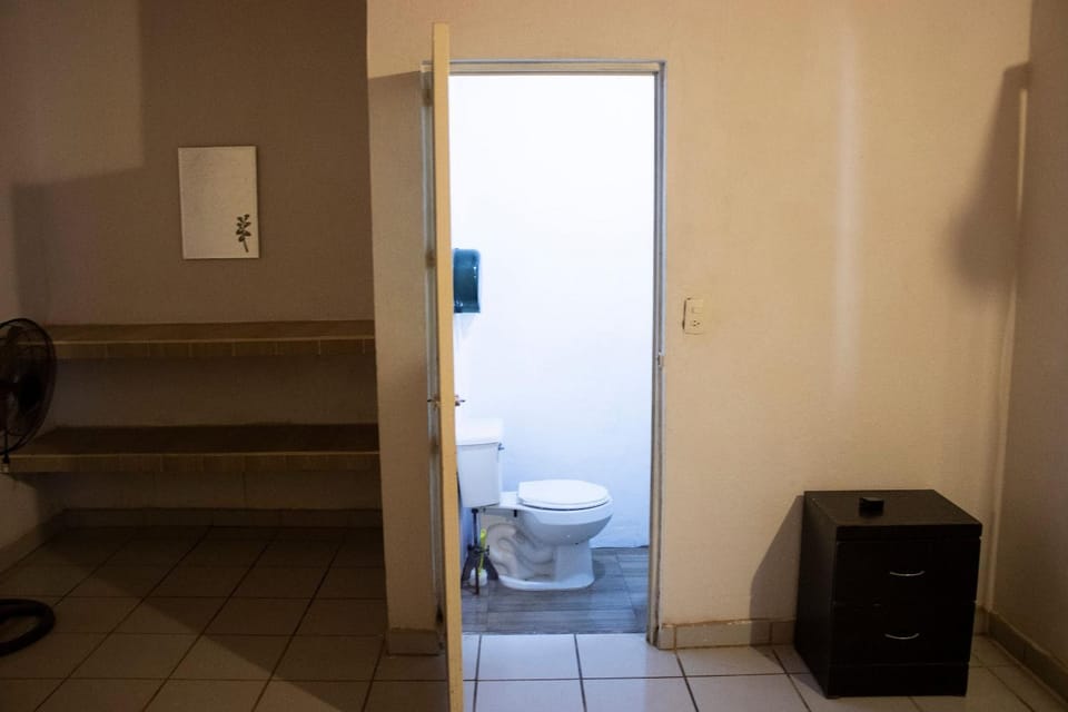 Toilet, Photo of the whole room