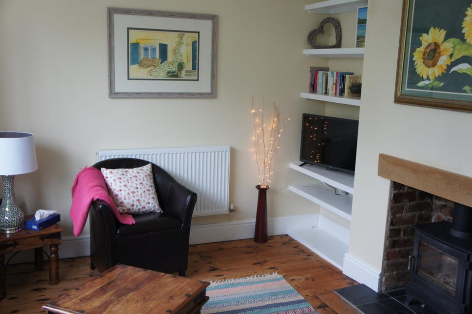 Magnolia Cottage House in Wales