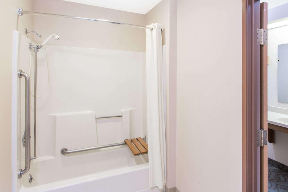 Bathroom, Photo of the whole room, On site, ADAM