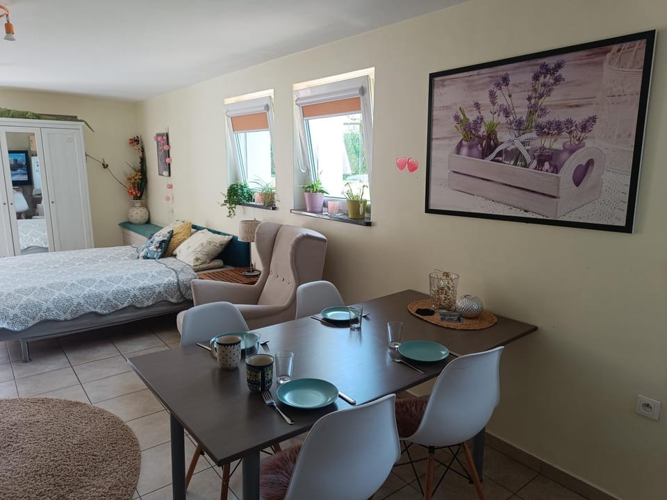 Dining area, Bedroom