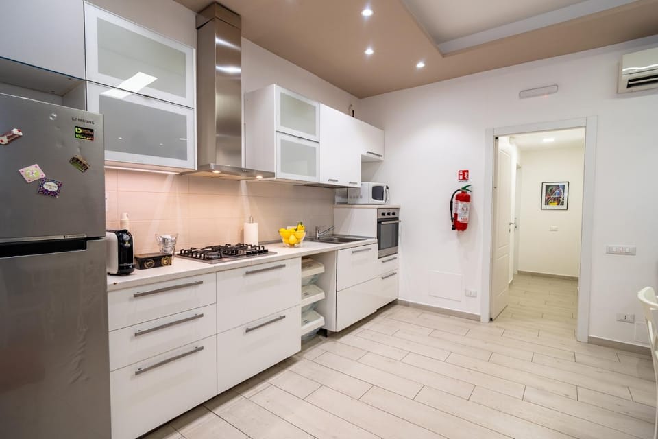 Kitchen or kitchenette, oven, stove