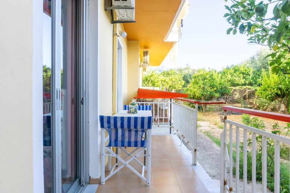 Patio, Garden view