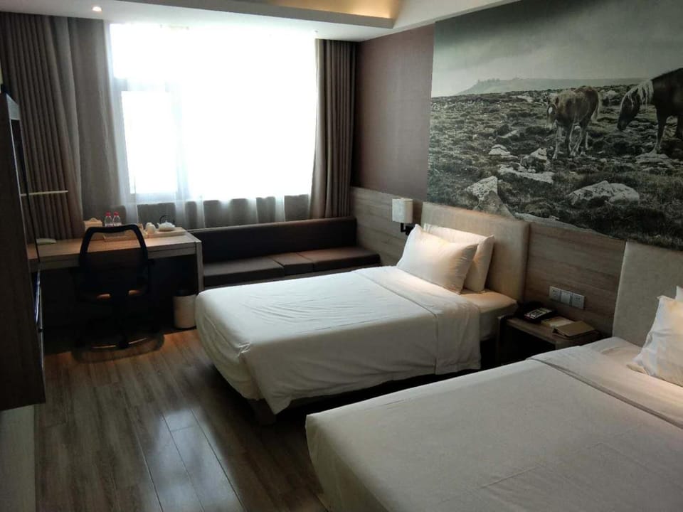 Atour Hotel (Taiyuan Zonggai Shifanqu) Hotel in China