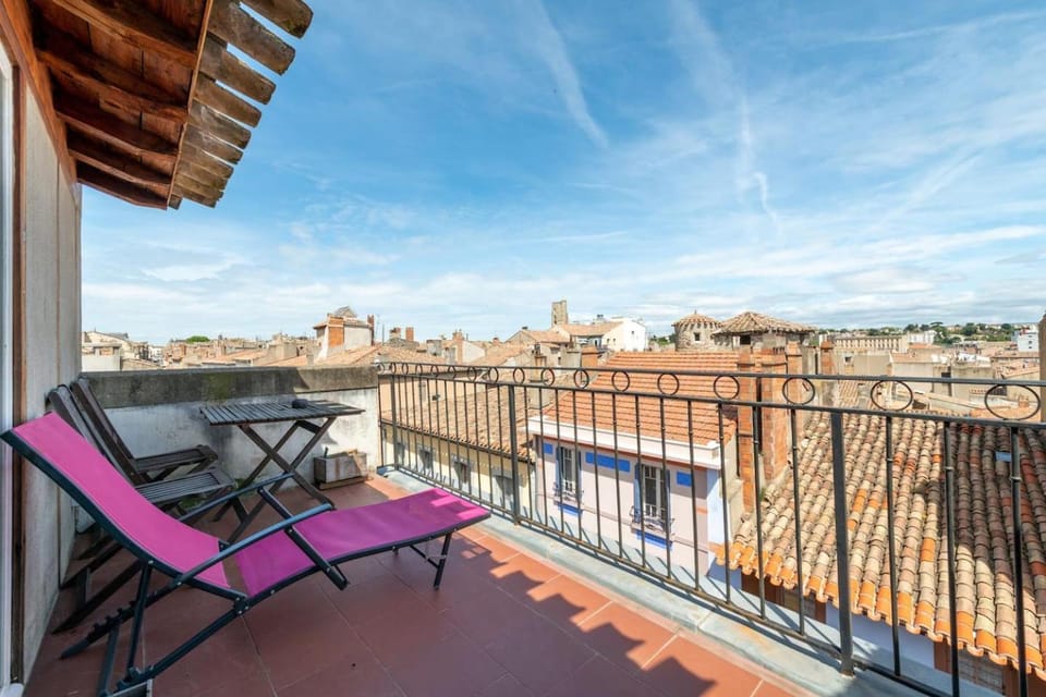 Balcony/Terrace, City view, Street view