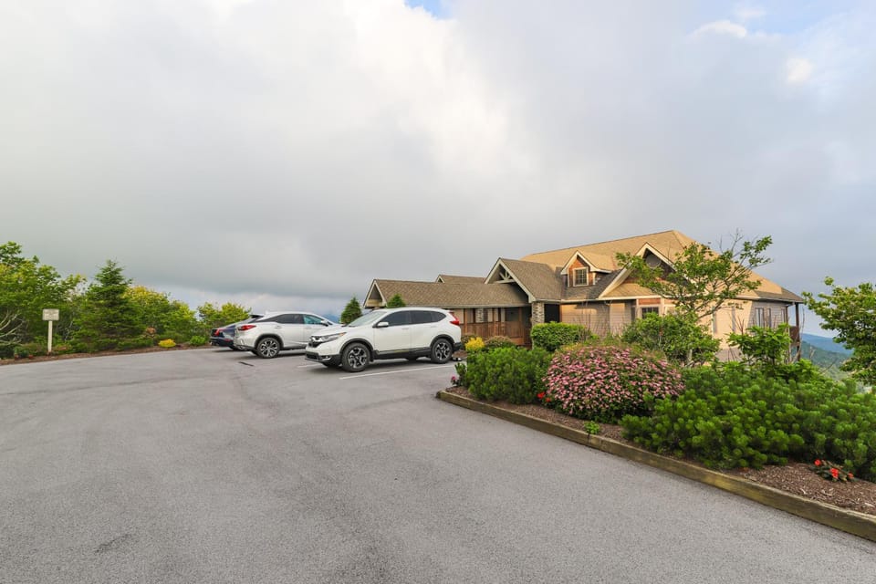 Reserve 36-D Apartment in Sugar Mountain