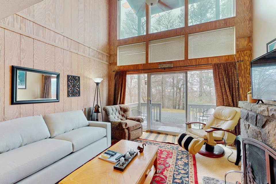 Skyleaf E-12 Apartment in Sugar Mountain