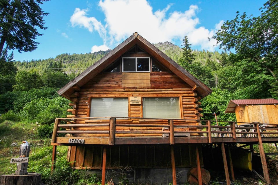 Sweet Retreat Cabin Cabin in Lake Wenatchee
