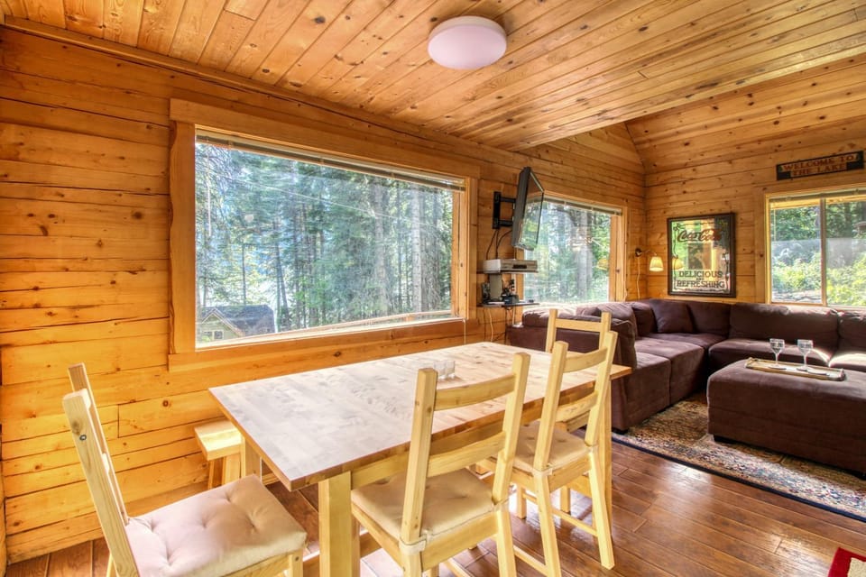 Sweet Retreat Cabin Cabin in Lake Wenatchee