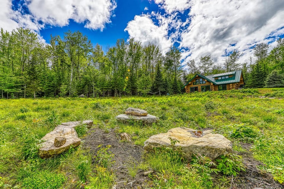 Eaglet Log Home House in Sugar Hill
