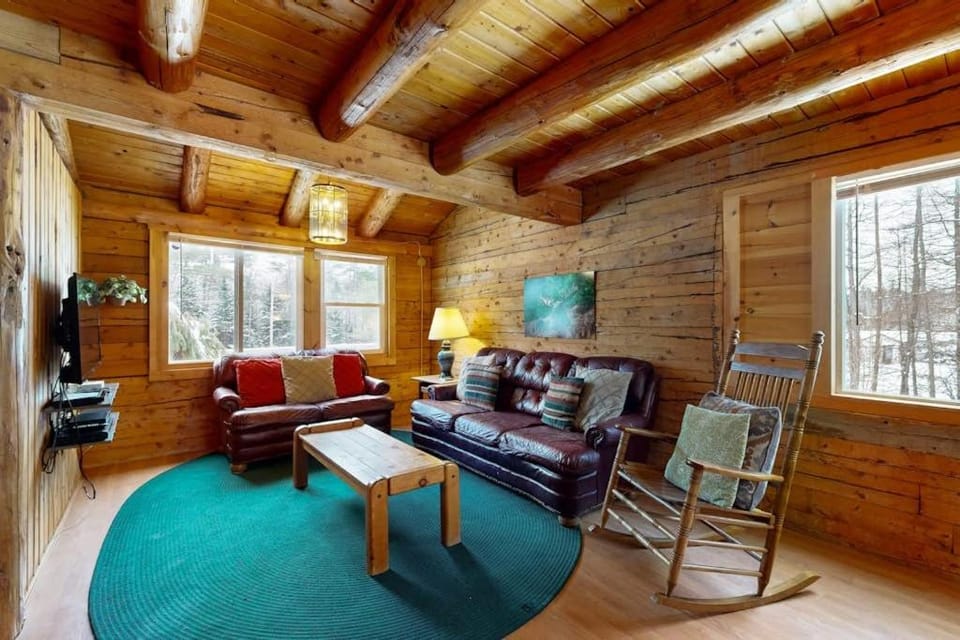 Twin View Log Home House in Twin Mountain