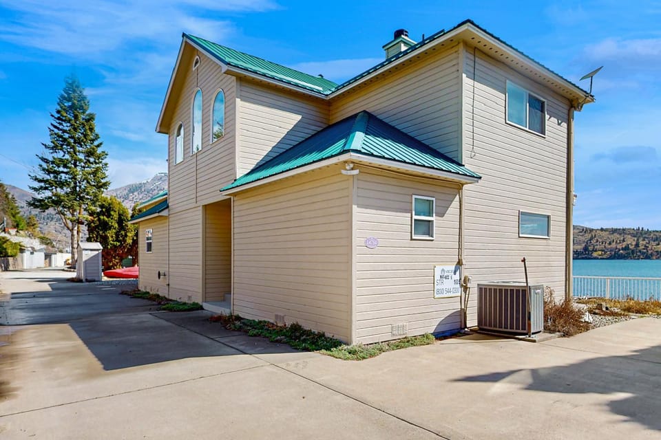 Lakefront Retreat House in Lake Entiat