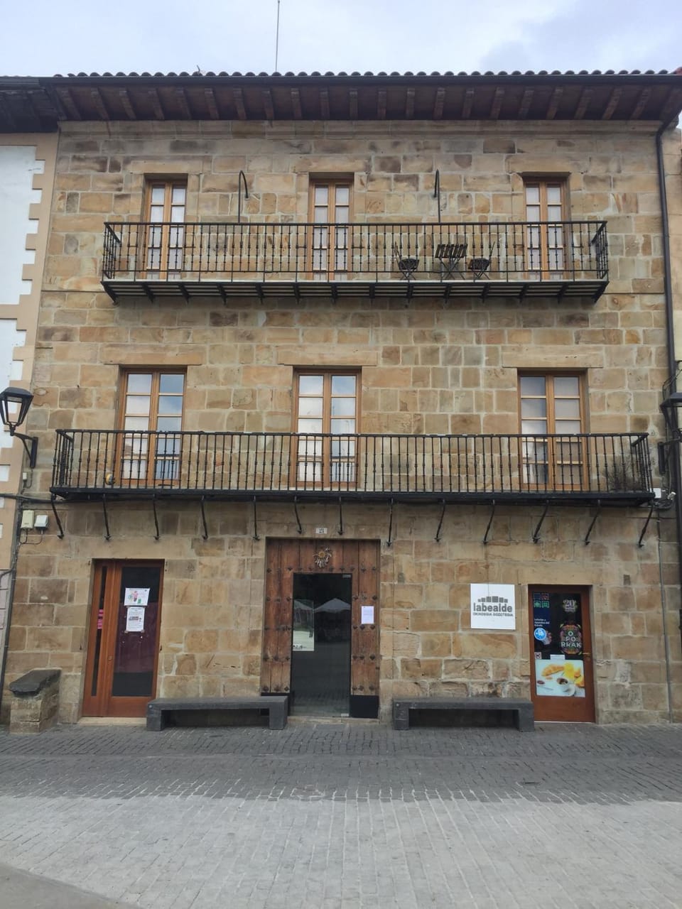 Property building, Facade/entrance