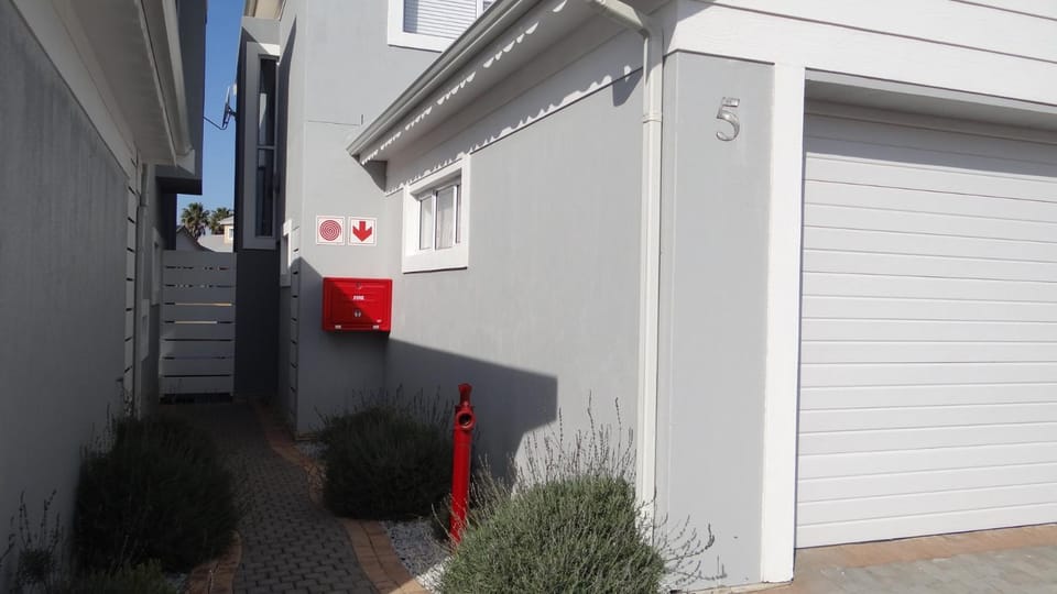 Waterside Living CAN05 Apartment in Eastern Cape