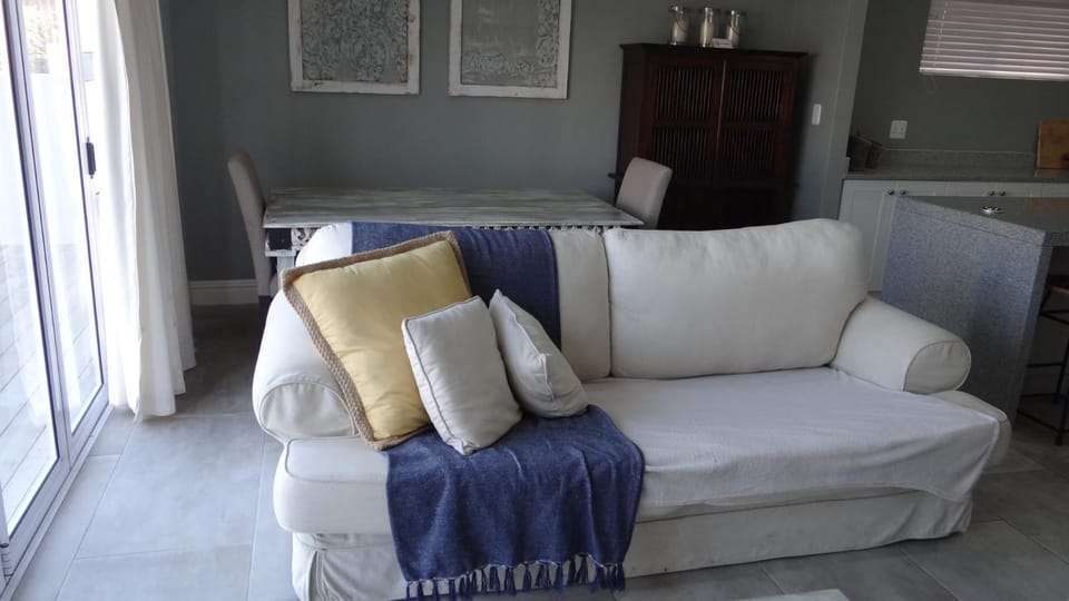 Waterside Living CAN05 Apartment in Eastern Cape