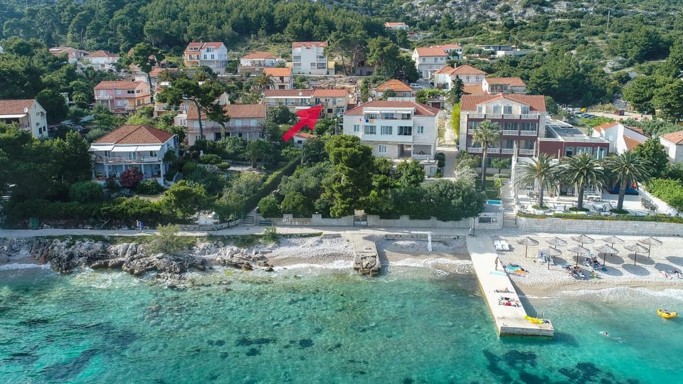 Facade/entrance, Neighbourhood, Bird's eye view, City view, Street view
