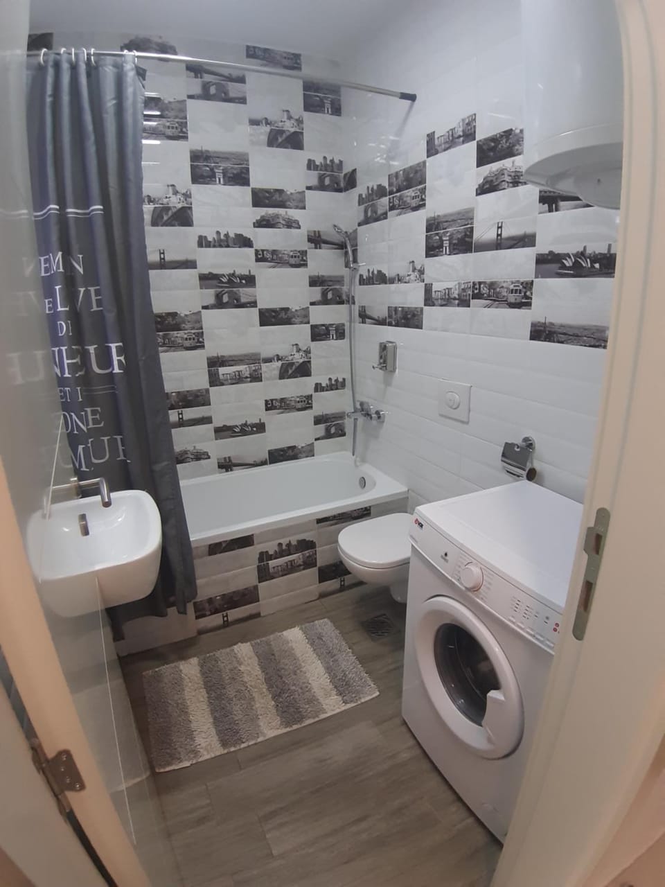 City Lux Free Garage Apartment in Novi Sad