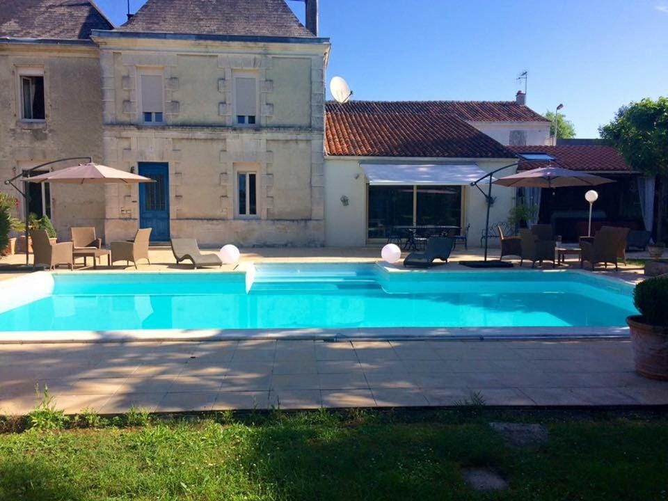 Roulotte de Dilou Noisette Nature lodge in Nouvelle-Aquitaine